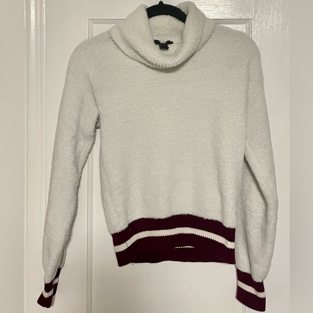 Like New Forever 21 White Turtleneck Retro Collegiate Sweater Size S